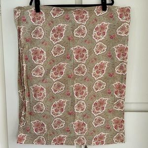 Pottery Barn Pillow Case Set